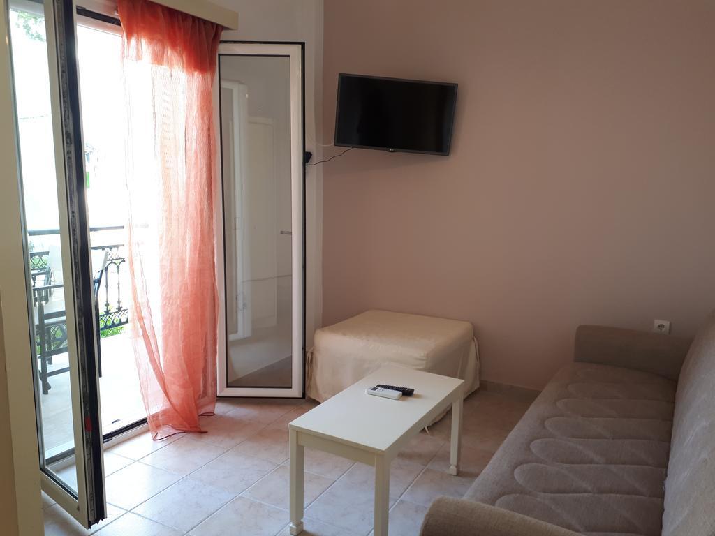 Filorian Hotel Apartments Acharavi  Luaran gambar